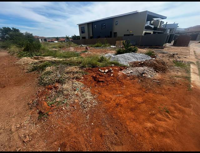600M² VACANT LAND FOR SALE IN SERALA VIEW